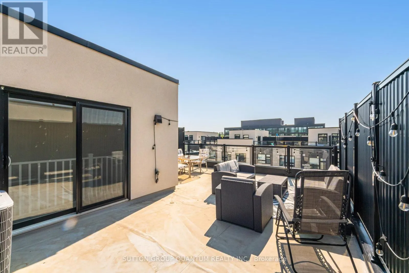 19 - 1121 COOKE BOULEVARD