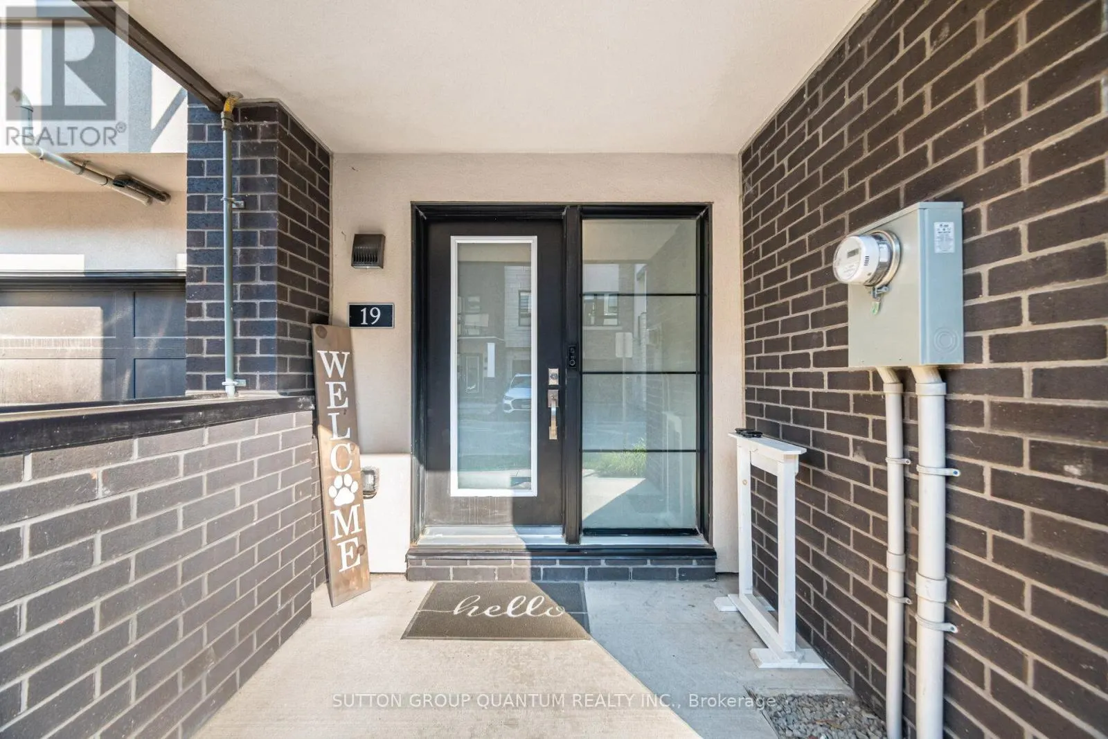 19 - 1121 COOKE BOULEVARD