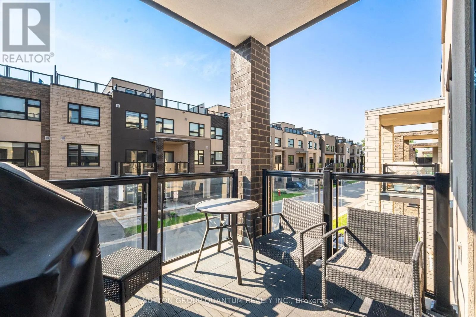 19 - 1121 COOKE BOULEVARD