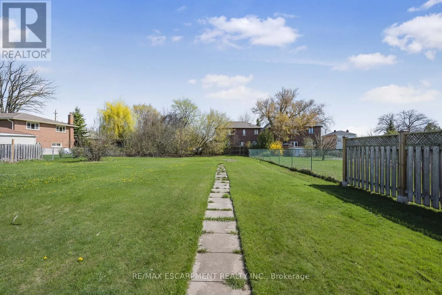 1227 ALEXANDRA AVENUE