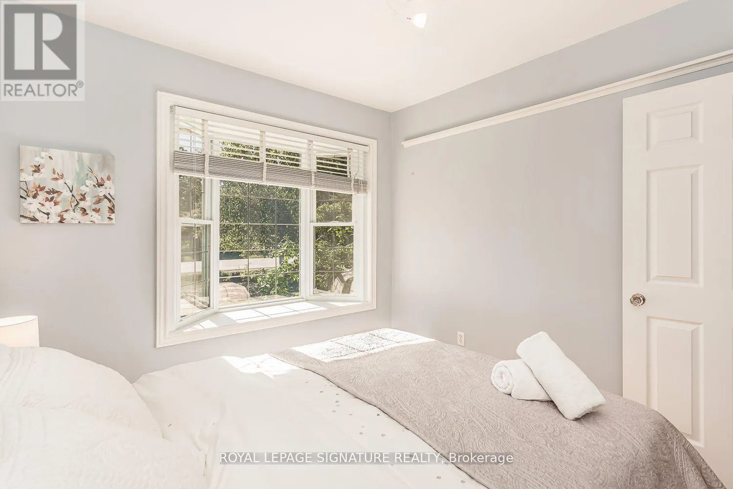 383 MAPLEHURST AVENUE