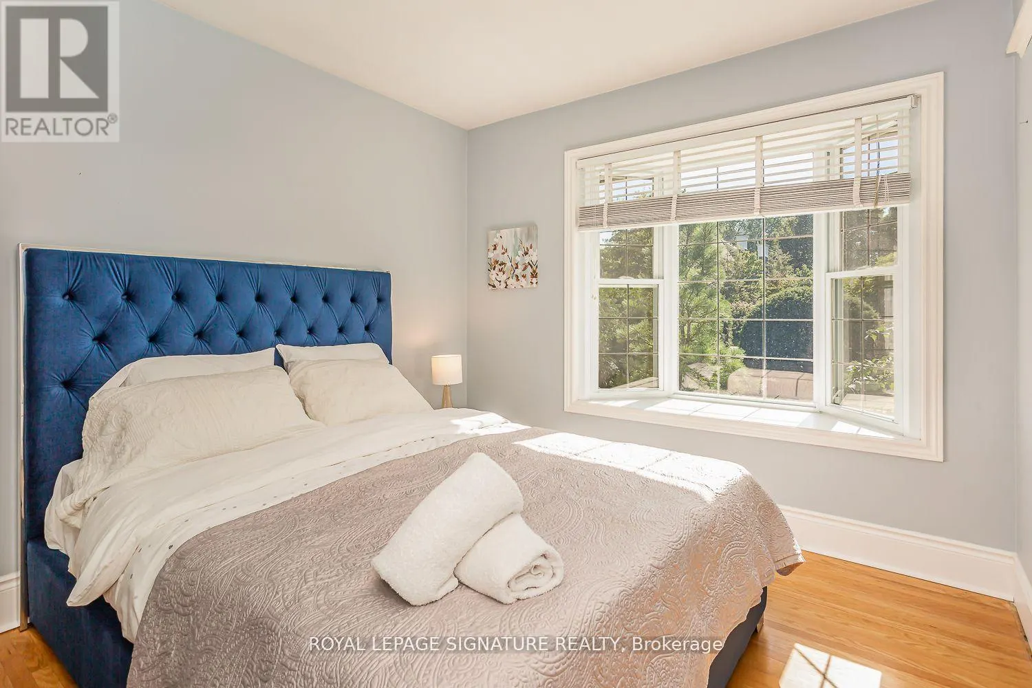 383 MAPLEHURST AVENUE