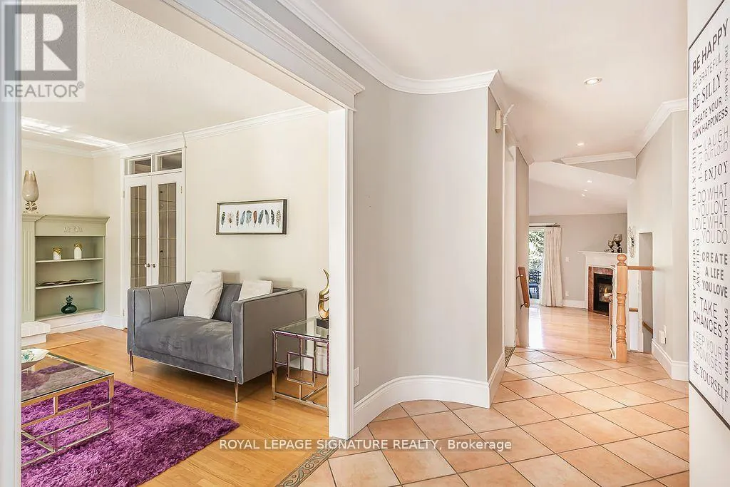383 MAPLEHURST AVENUE