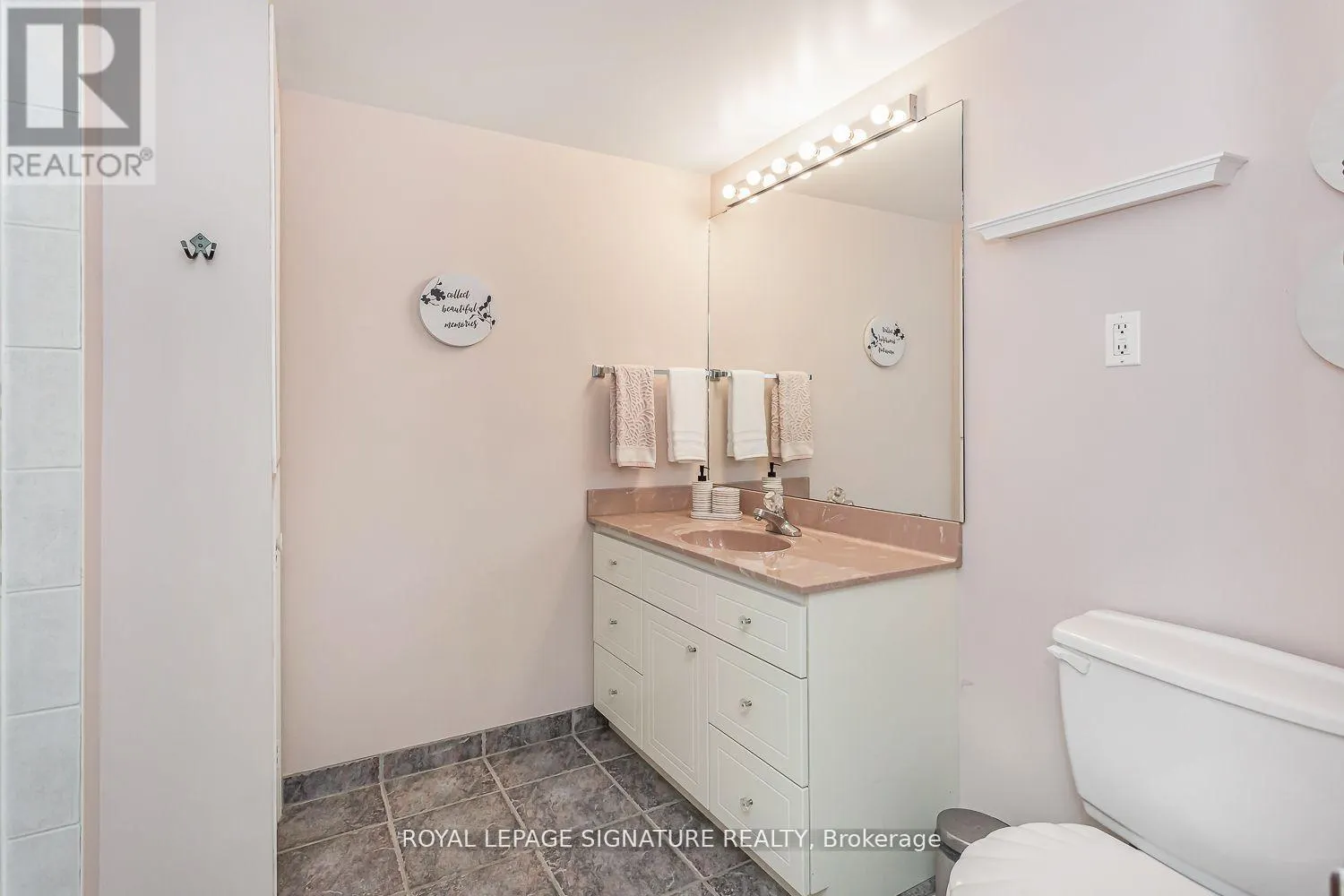 383 MAPLEHURST AVENUE
