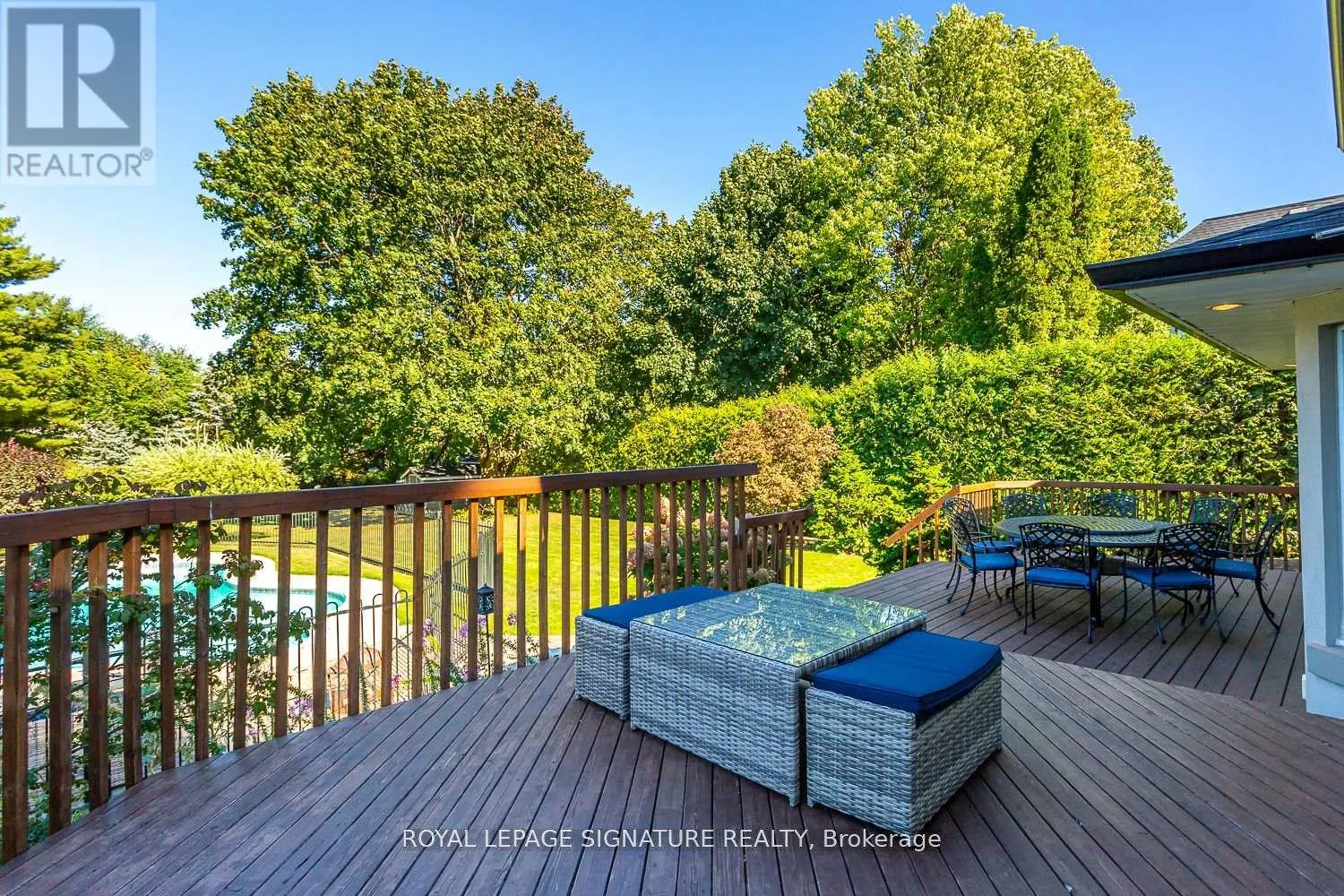 383 MAPLEHURST AVENUE