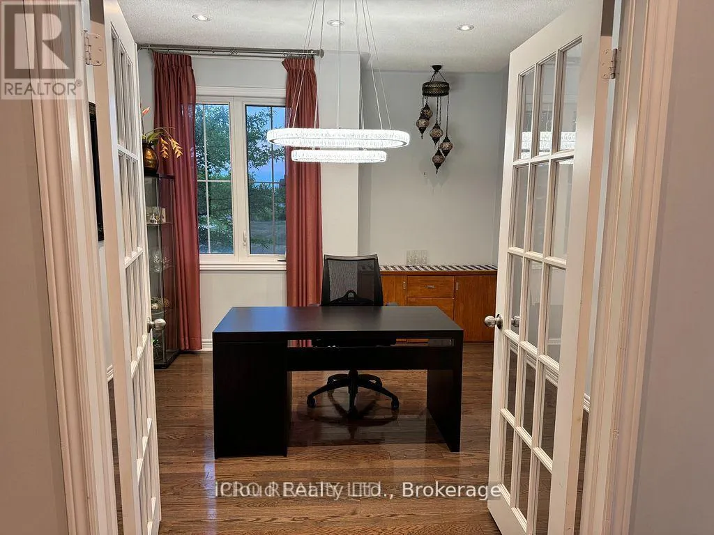 27 TYSONVILLE CIRCLE