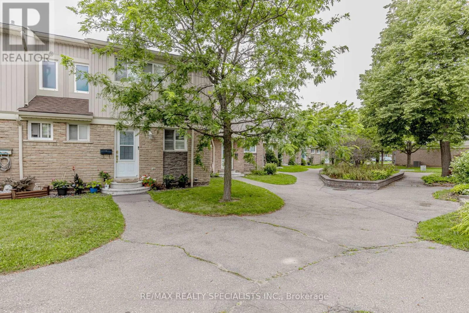 24 - 561 CHILDS DRIVE