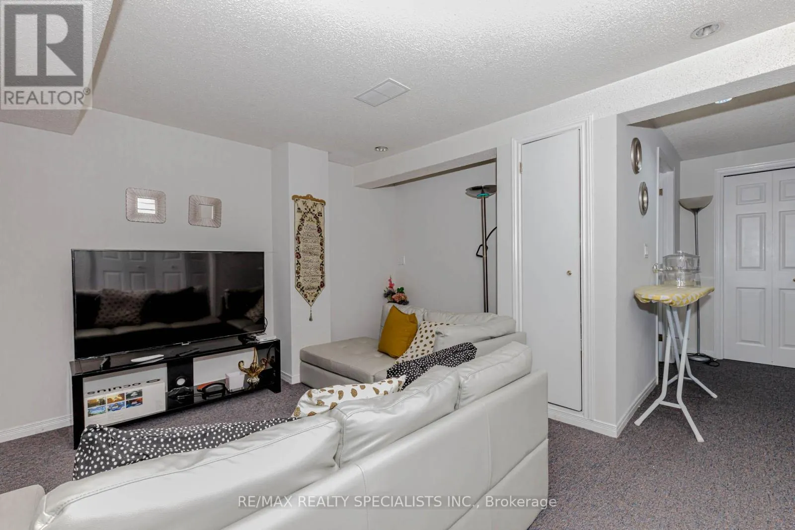 24 - 561 CHILDS DRIVE