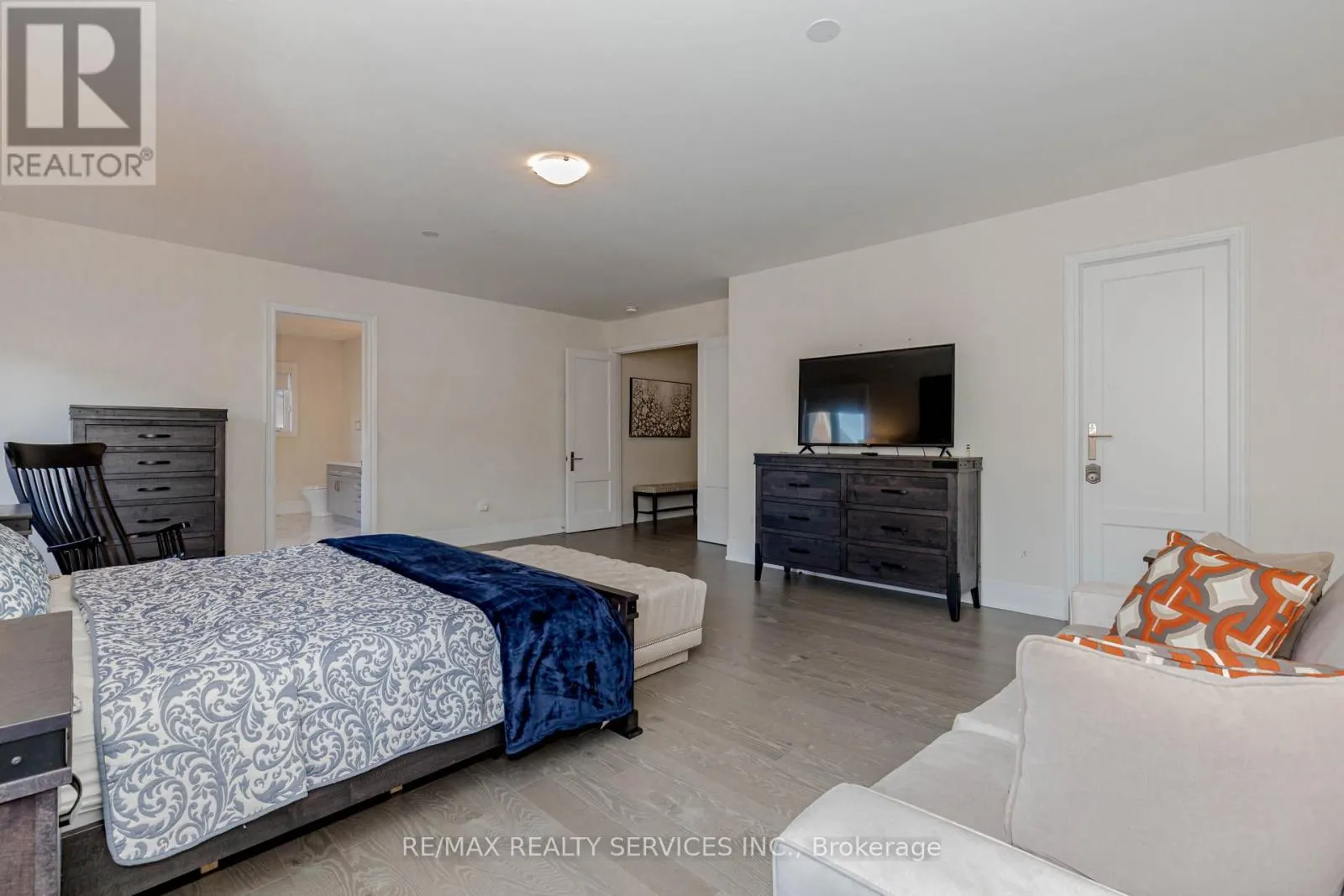 1217 IRONBRIDGE ROAD
