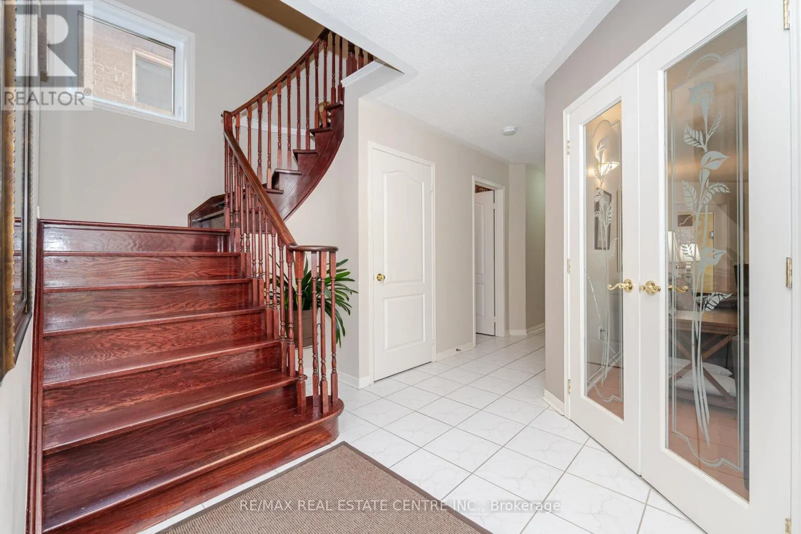 30 CREEKWOOD DRIVE