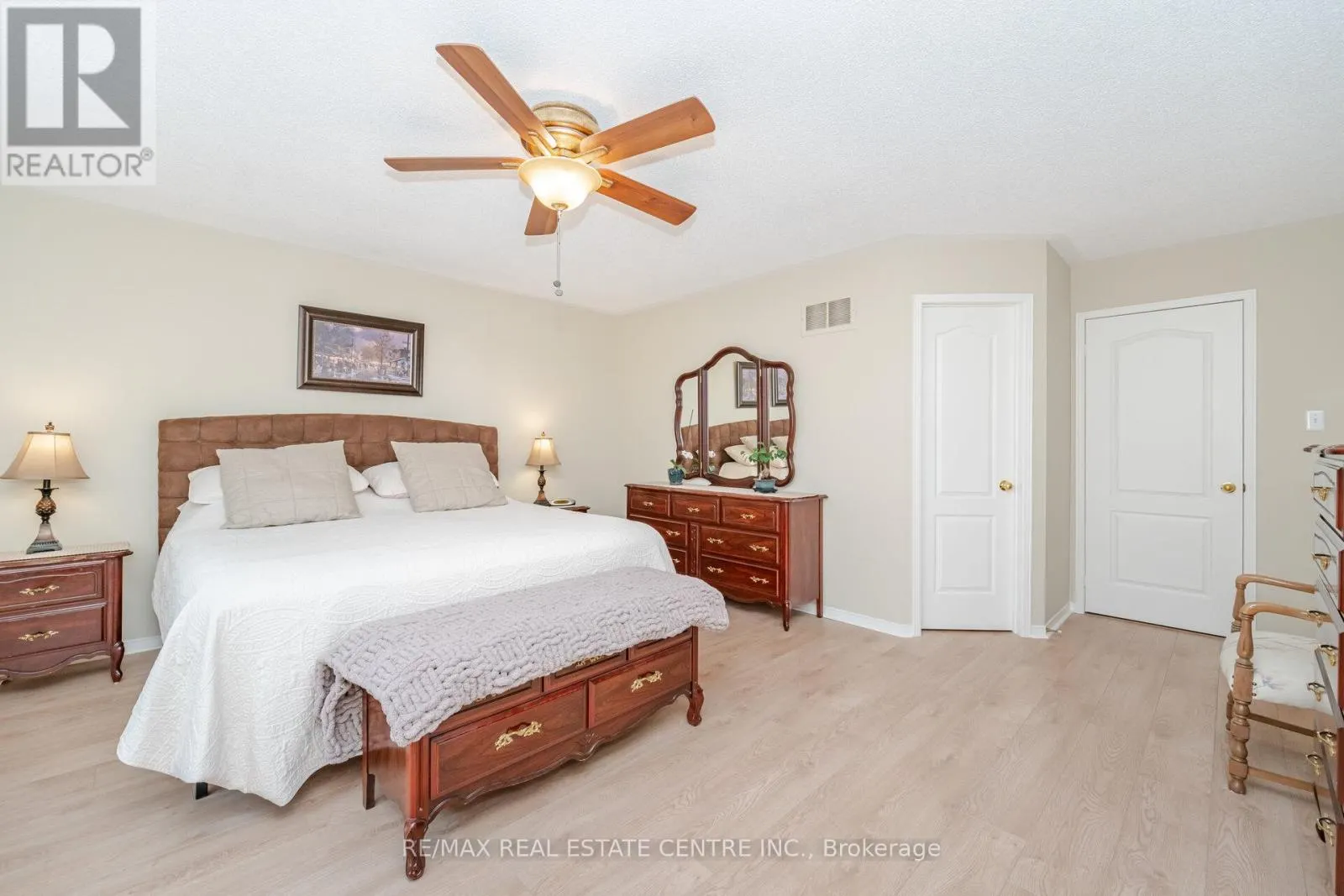 30 CREEKWOOD DRIVE