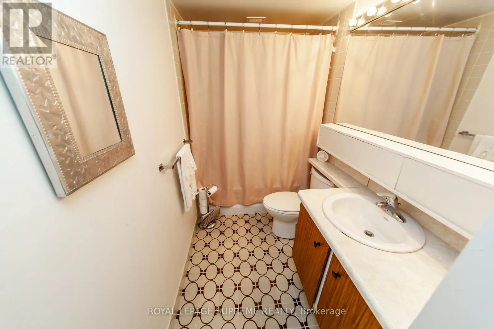 205 - 270 SCARLETT ROAD