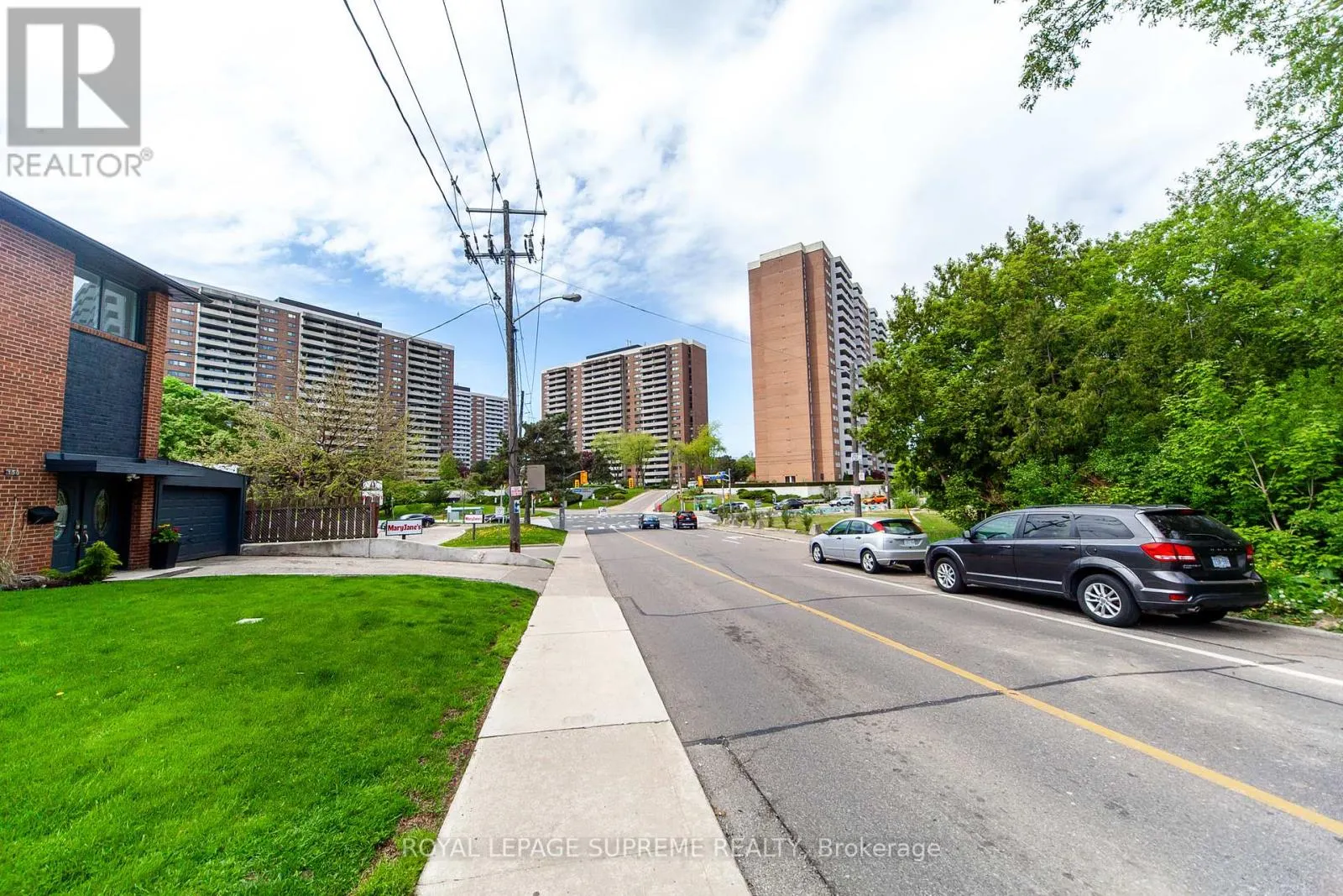 205 - 270 SCARLETT ROAD