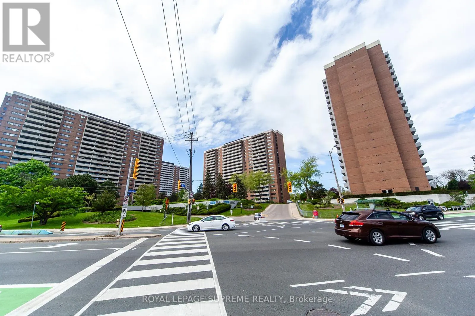205 - 270 SCARLETT ROAD