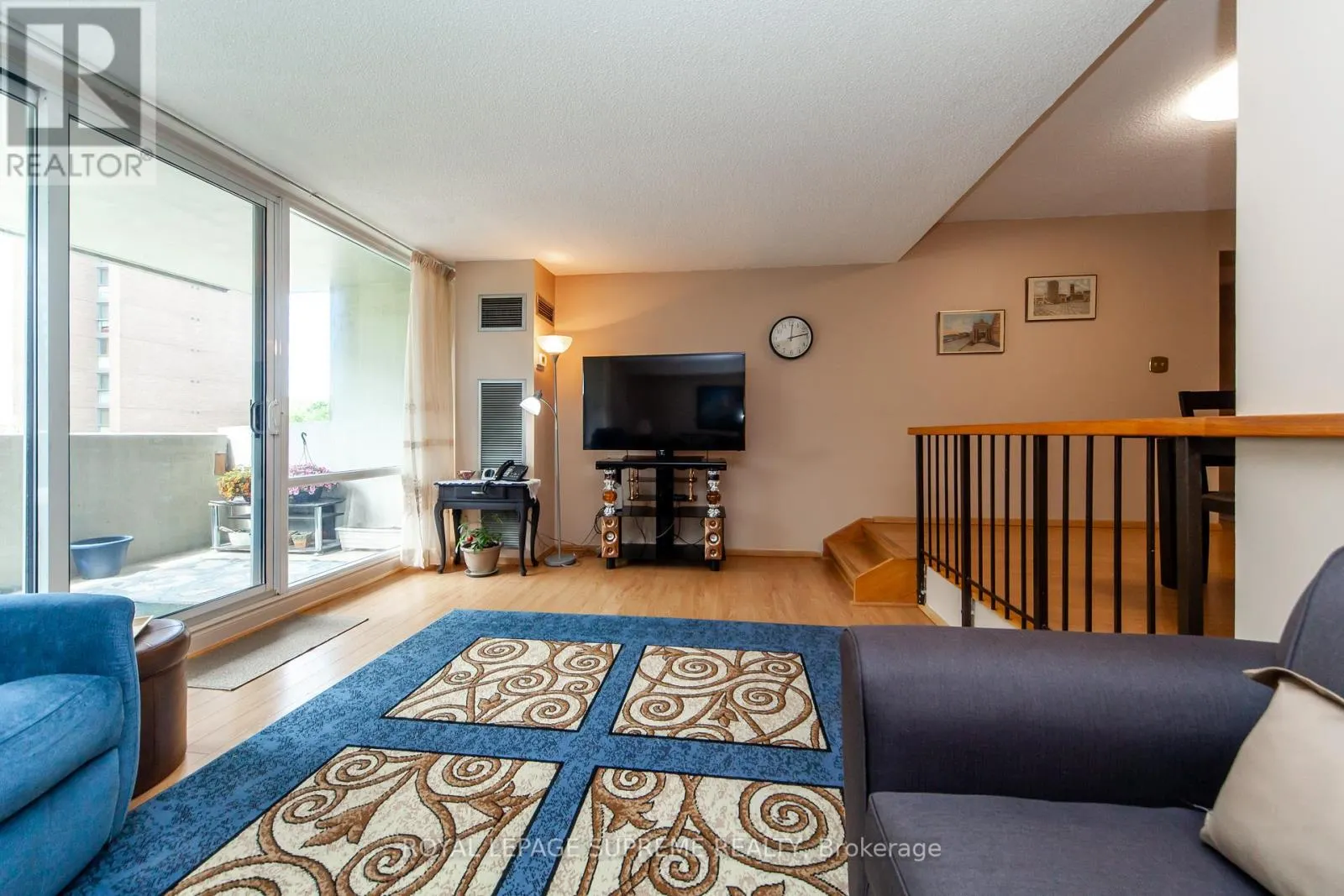 205 - 270 SCARLETT ROAD