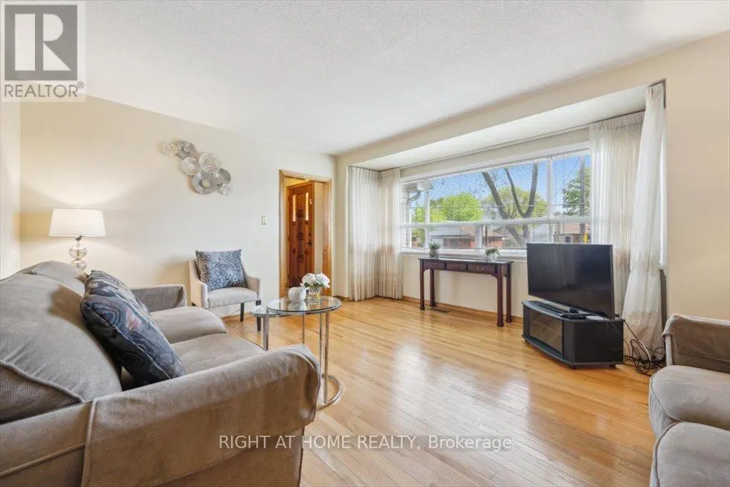 133 PRINCE CHARLES DRIVE