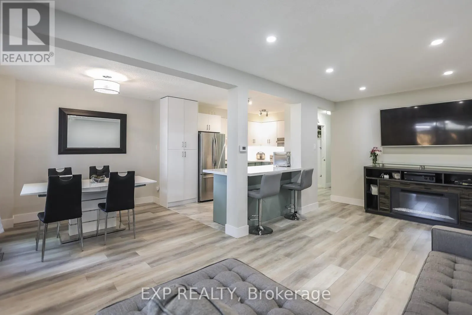 70 - 1180 MISSISS VLY BOULEVARD
