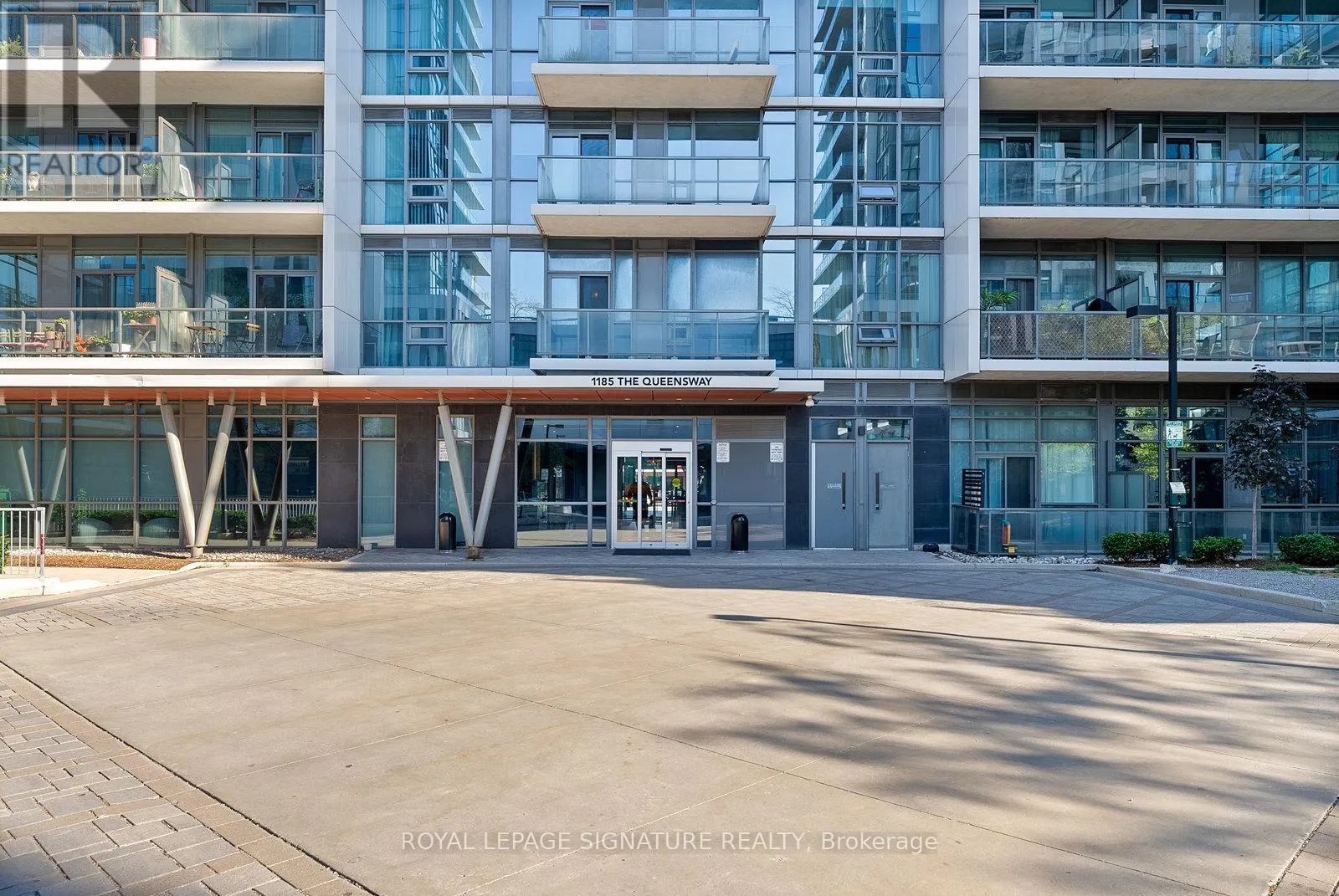 104 - 1185 THE QUEENSWAY AVENUE