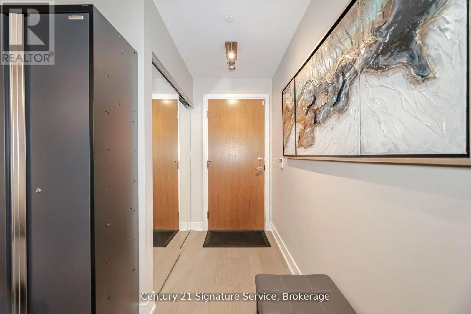 312 - 20 SHORE BREEZE DRIVE