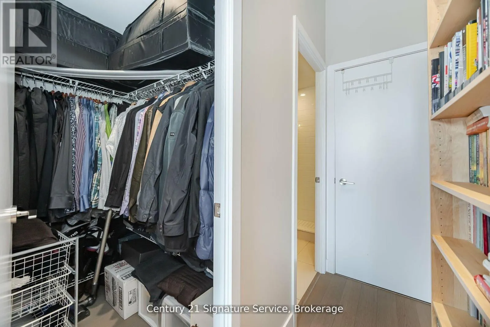 312 - 20 SHORE BREEZE DRIVE