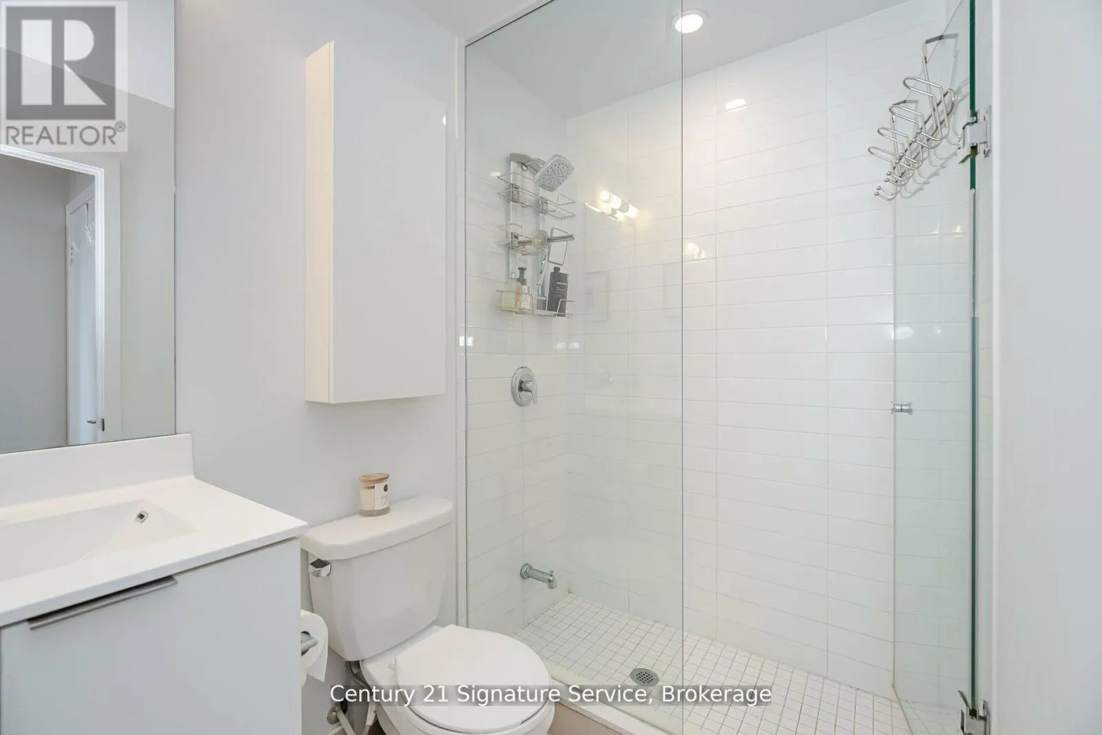 312 - 20 SHORE BREEZE DRIVE