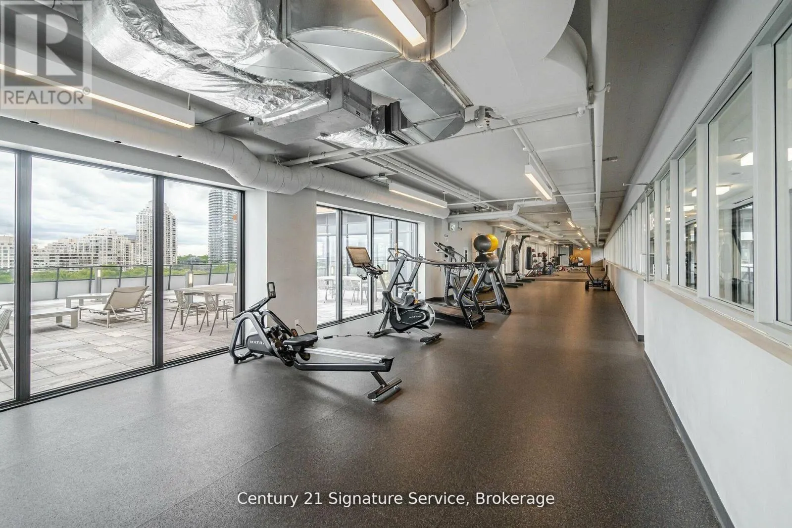312 - 20 SHORE BREEZE DRIVE