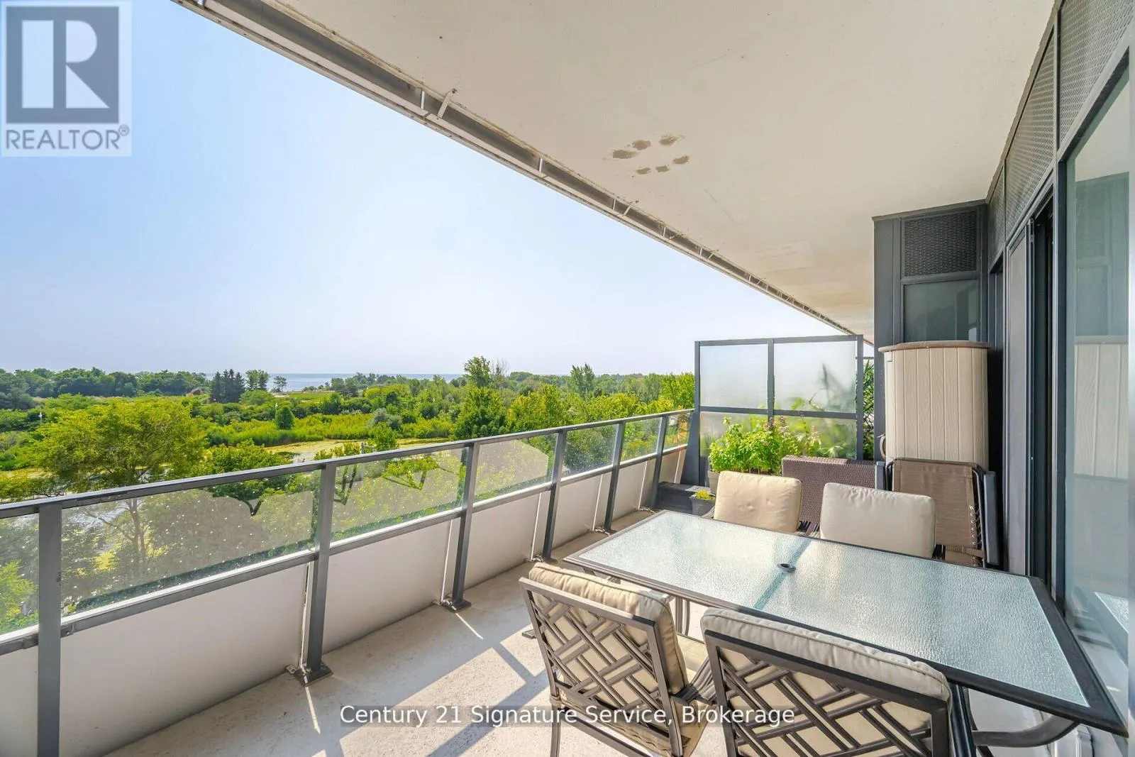 312 - 20 SHORE BREEZE DRIVE