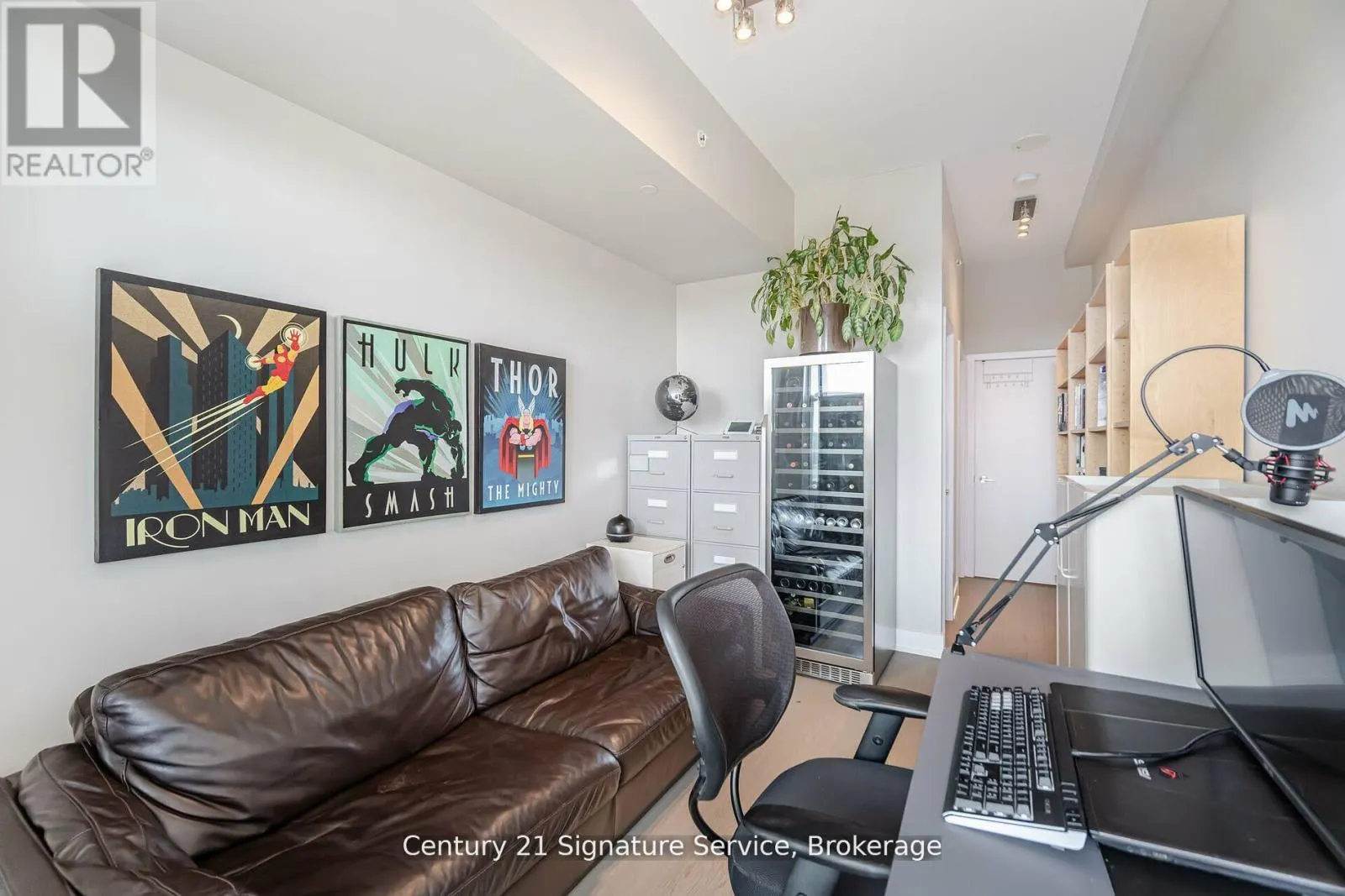 312 - 20 SHORE BREEZE DRIVE