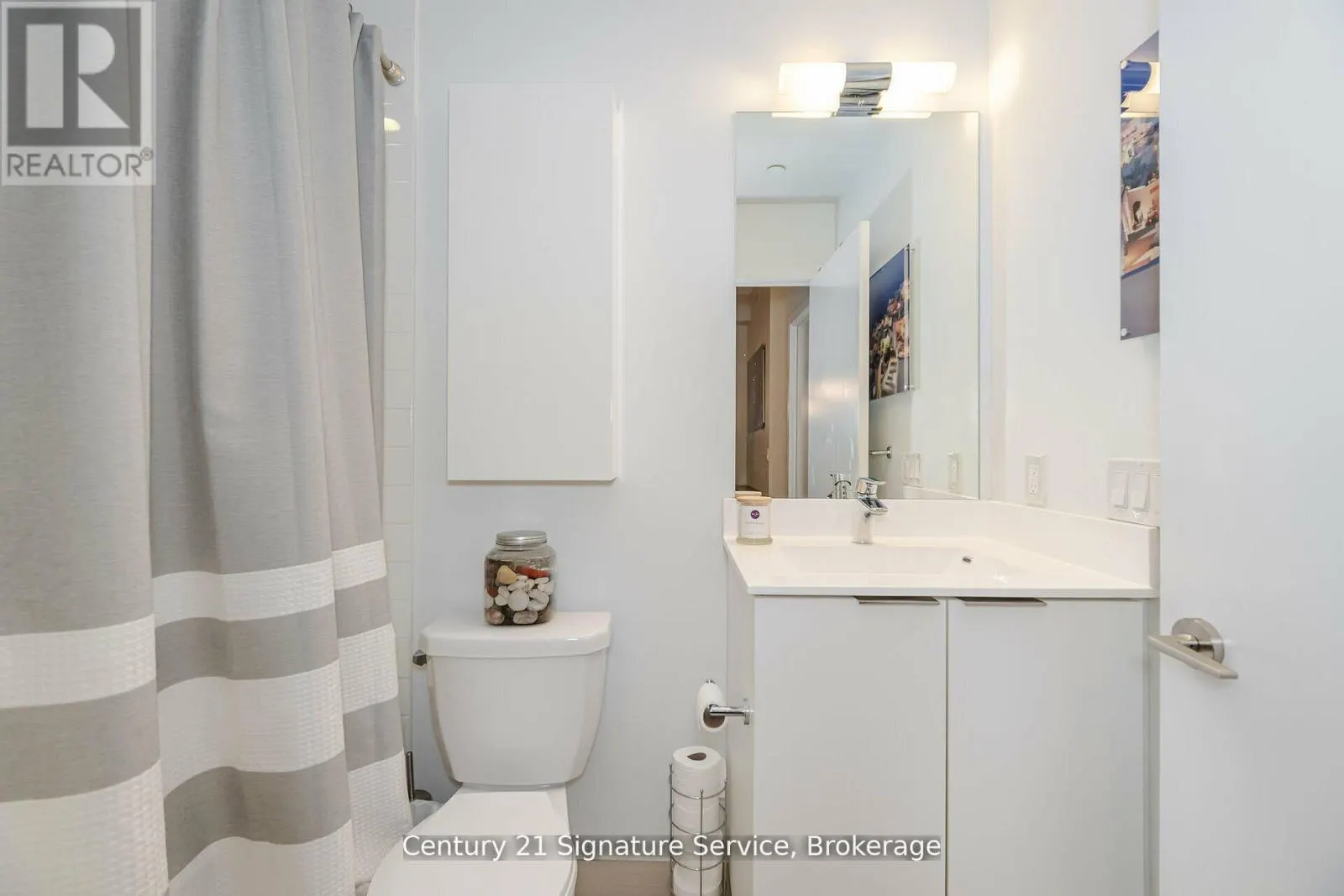 312 - 20 SHORE BREEZE DRIVE