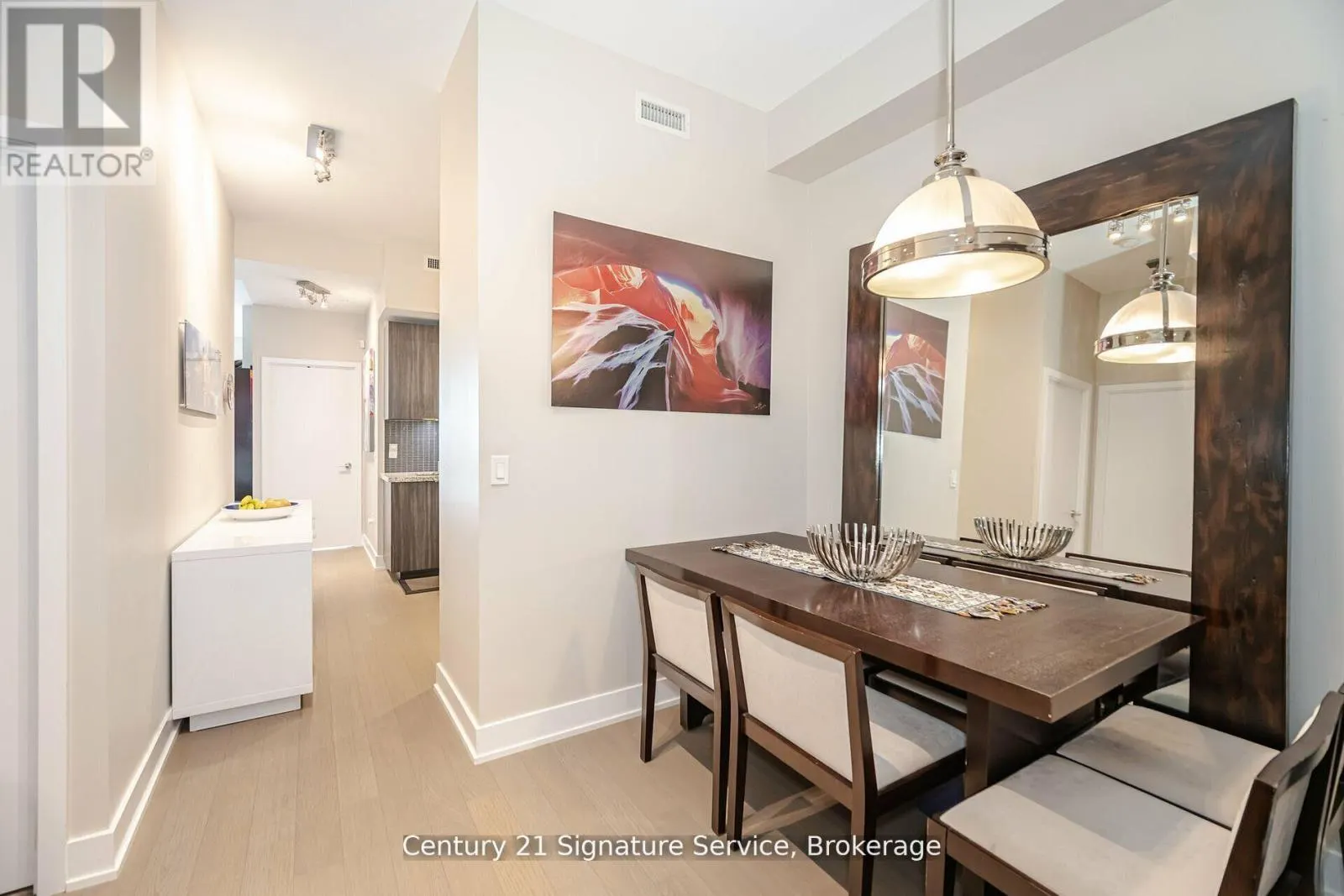312 - 20 SHORE BREEZE DRIVE