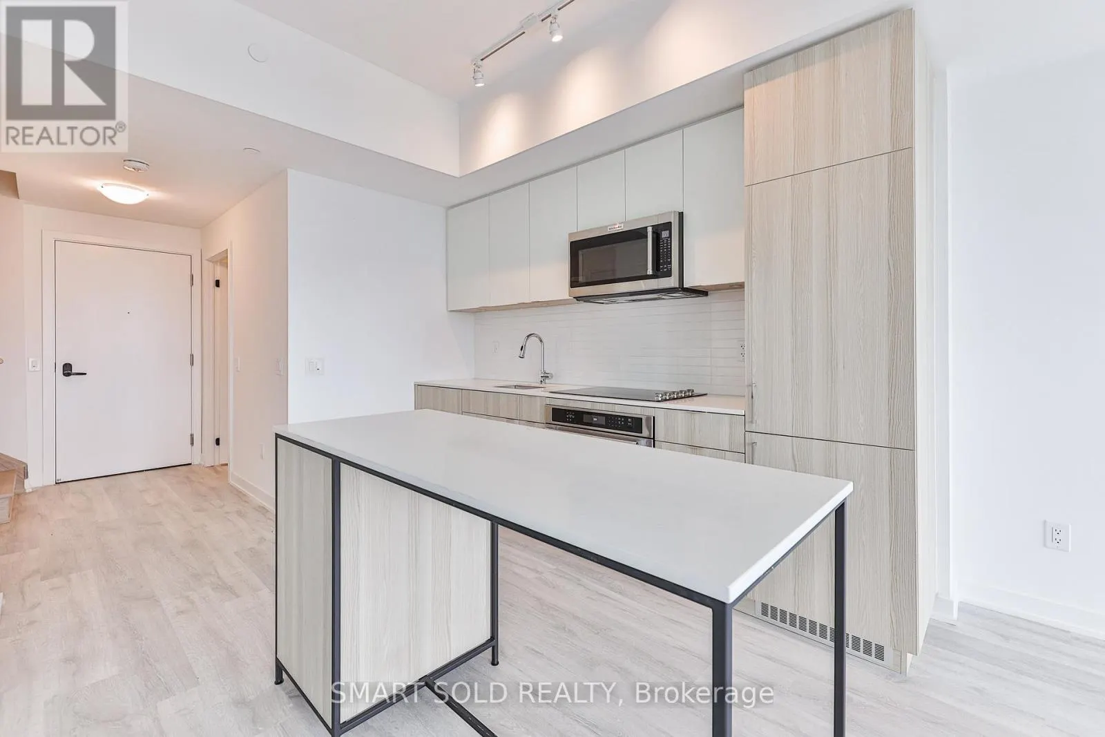 114 - 220 MISSINNIHE WAY