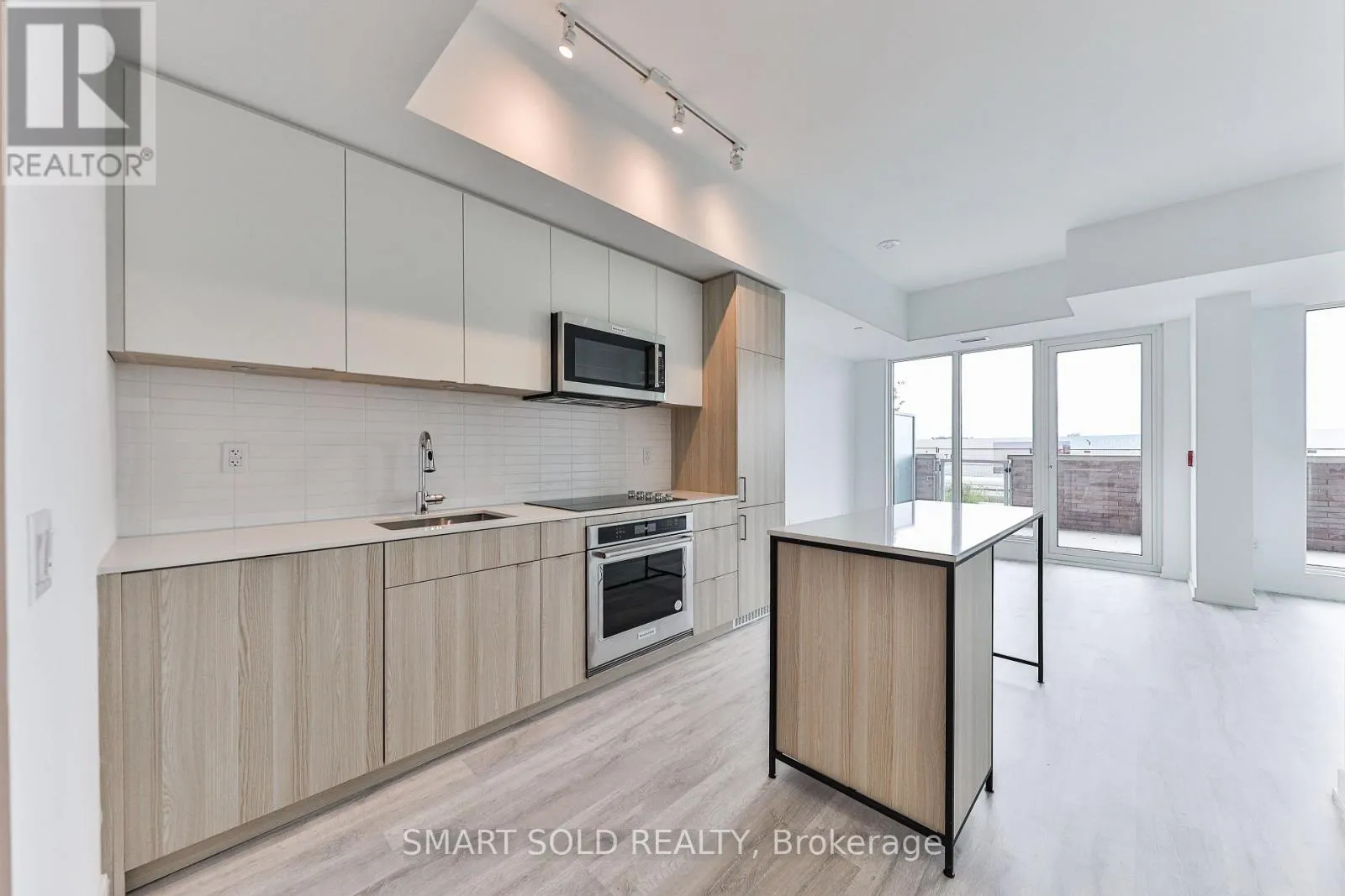 114 - 220 MISSINNIHE WAY