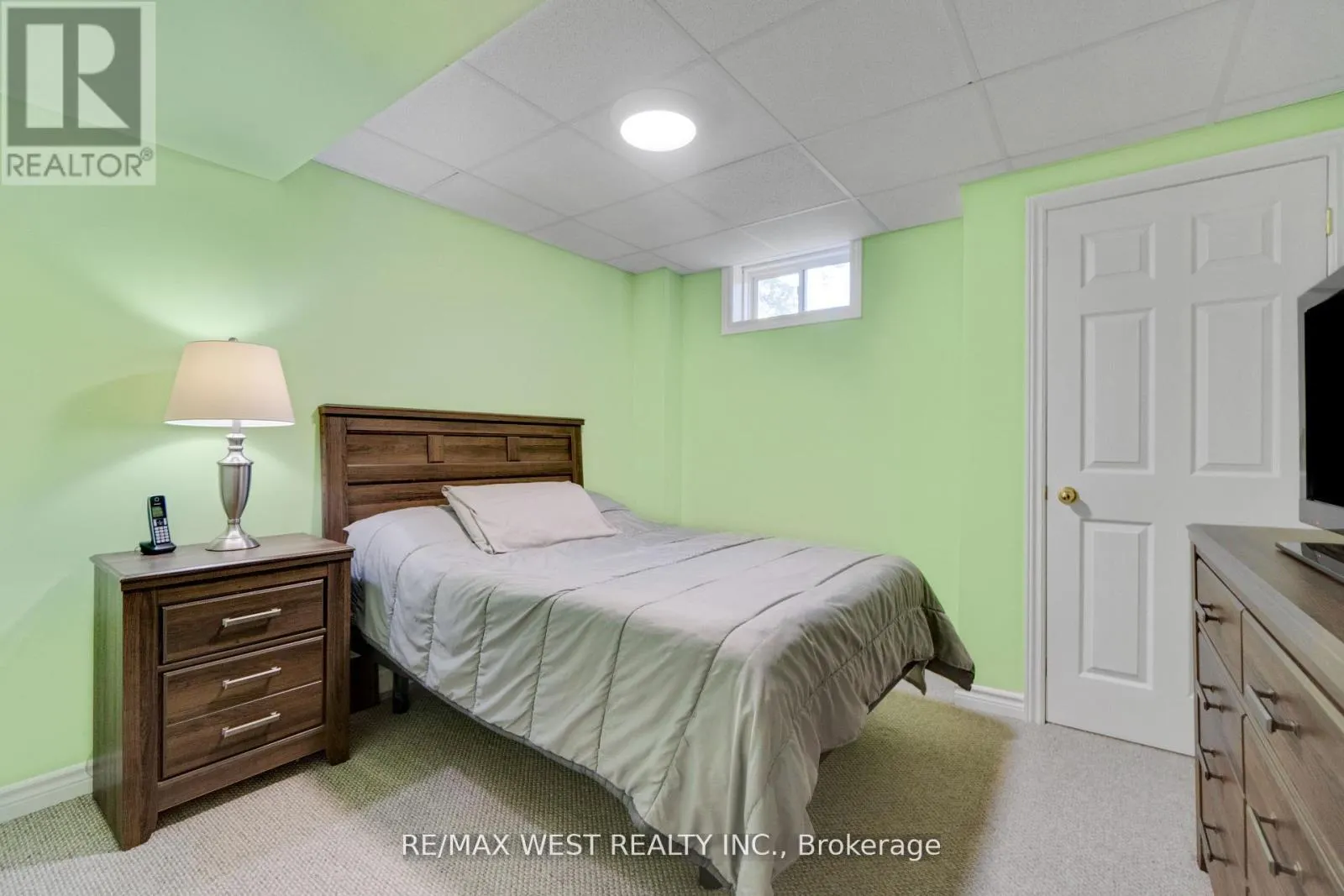 5608 GOLDENBROOK DRIVE