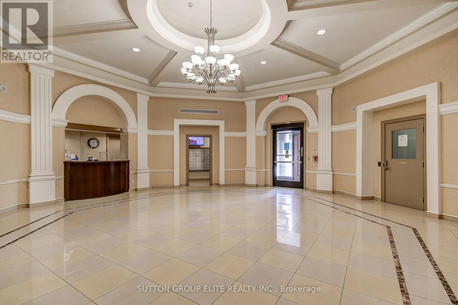 1106 - 220 FORUM DRIVE