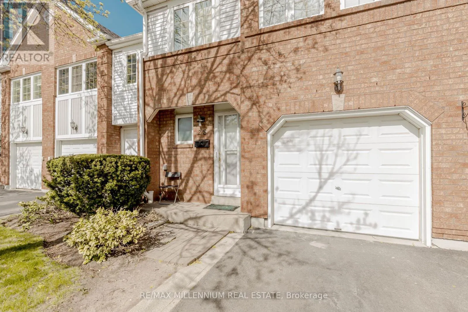 28 - 4605 DONEGAL DRIVE