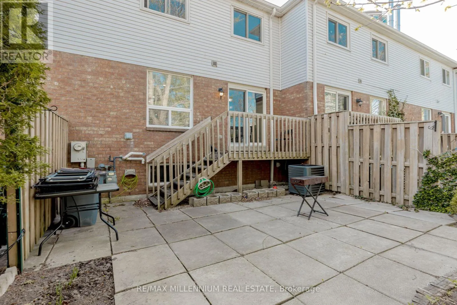 28 - 4605 DONEGAL DRIVE