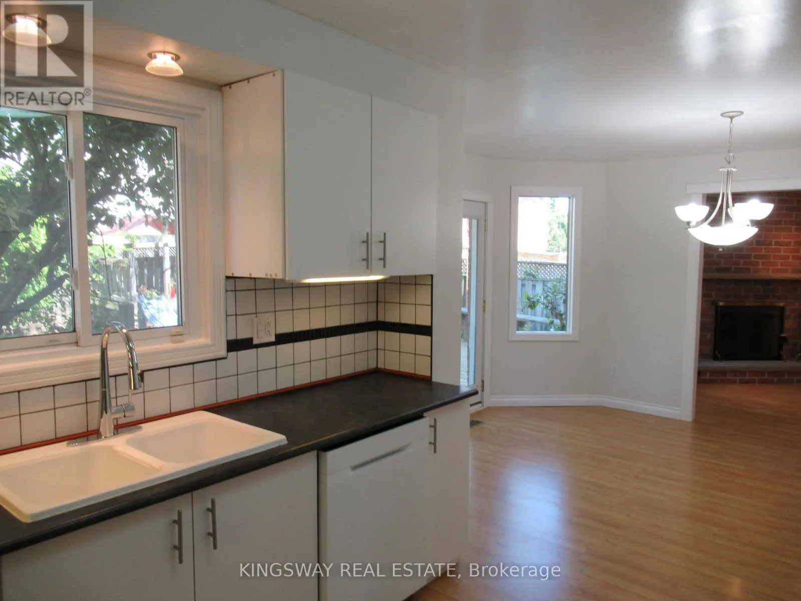 6059 TILLSDOWN DRIVE