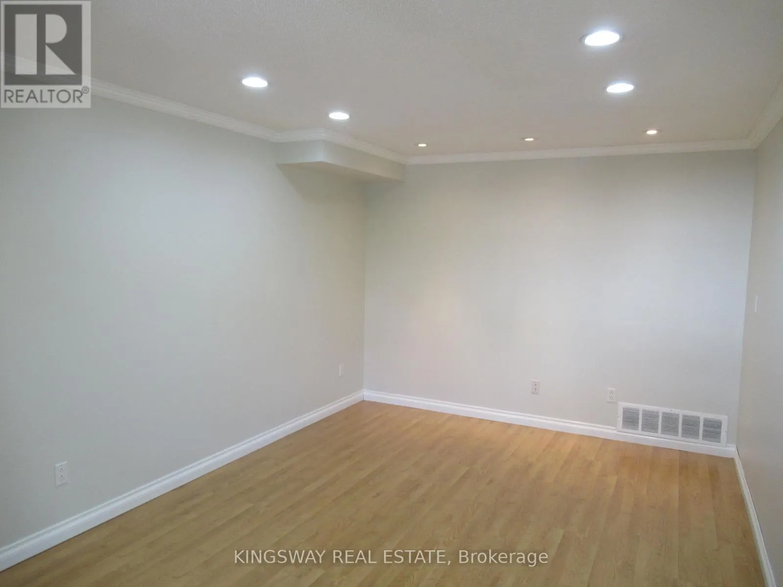 6059 TILLSDOWN DRIVE