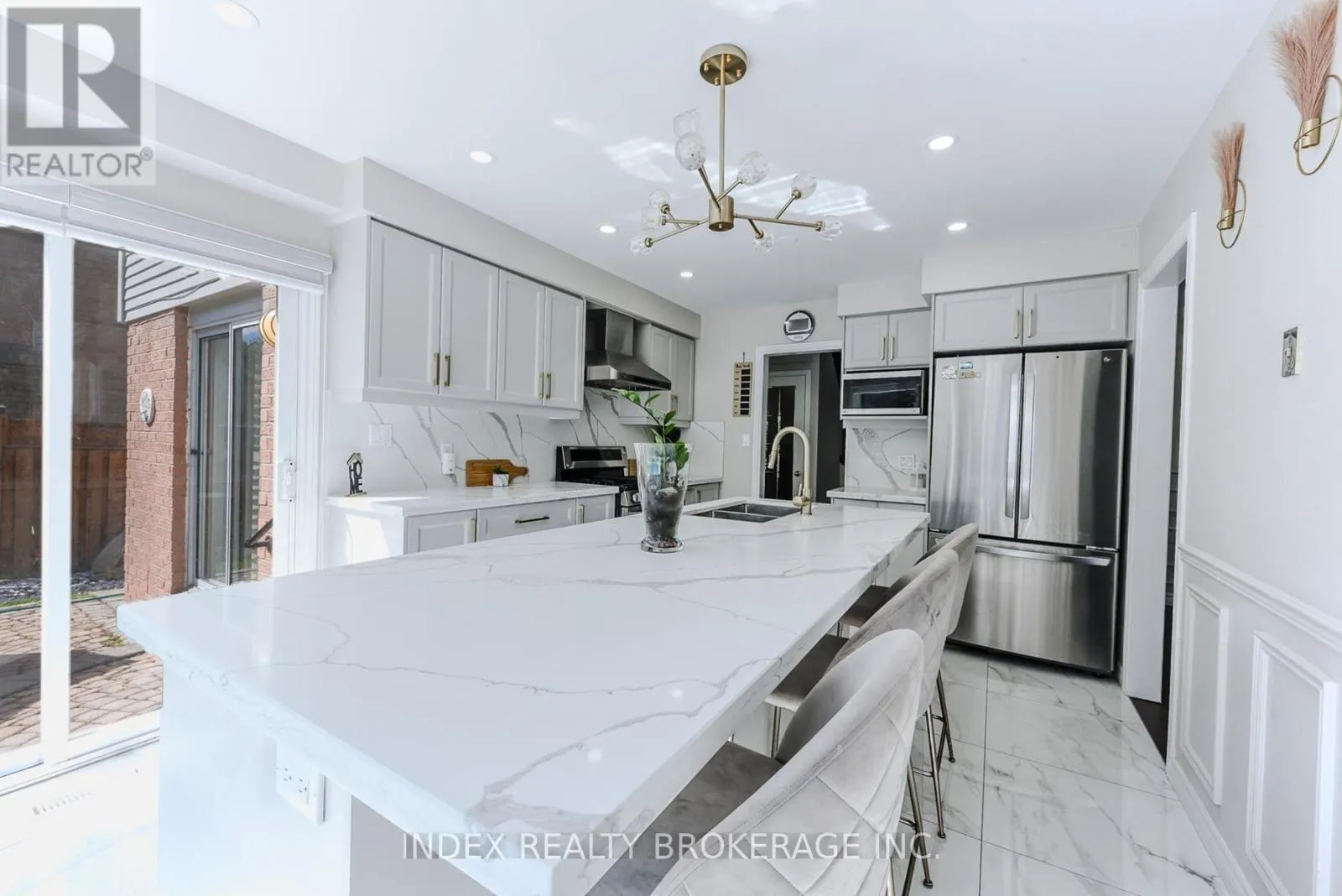 6101 EDENWOOD DRIVE