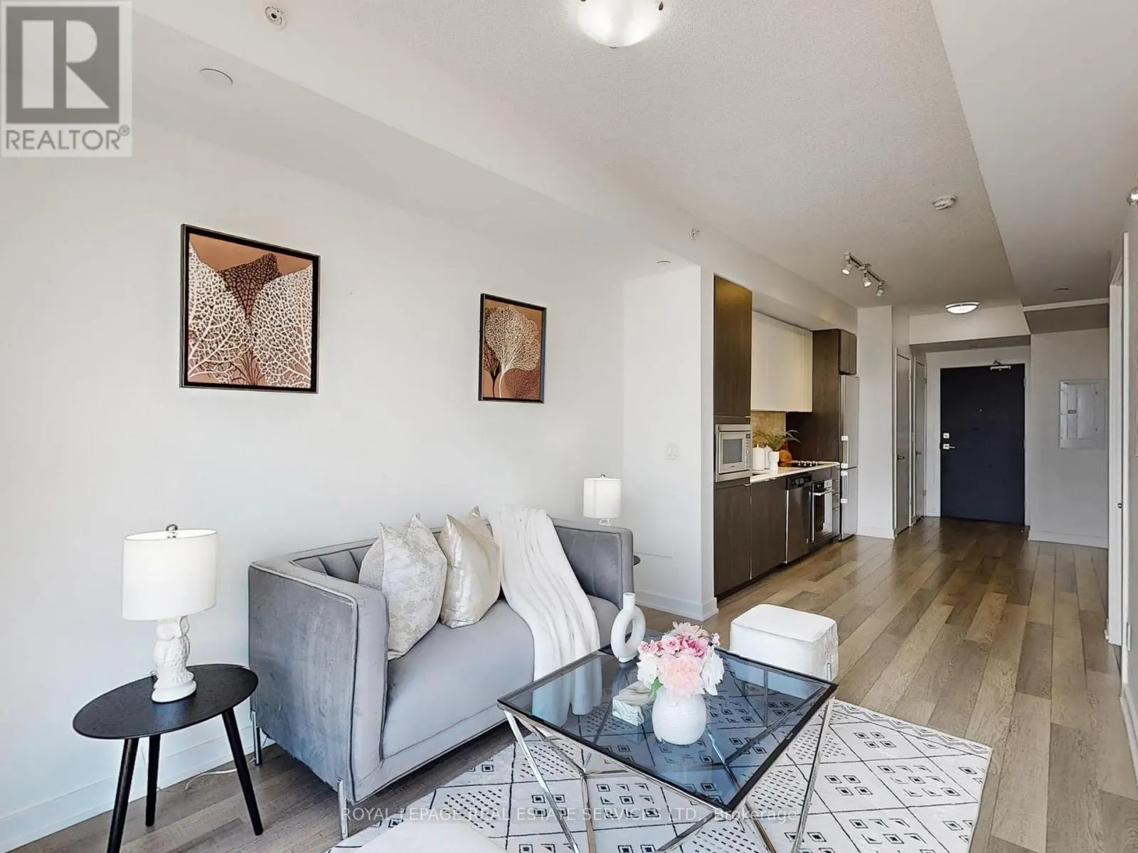 625A - 5230 DUNDAS STREET