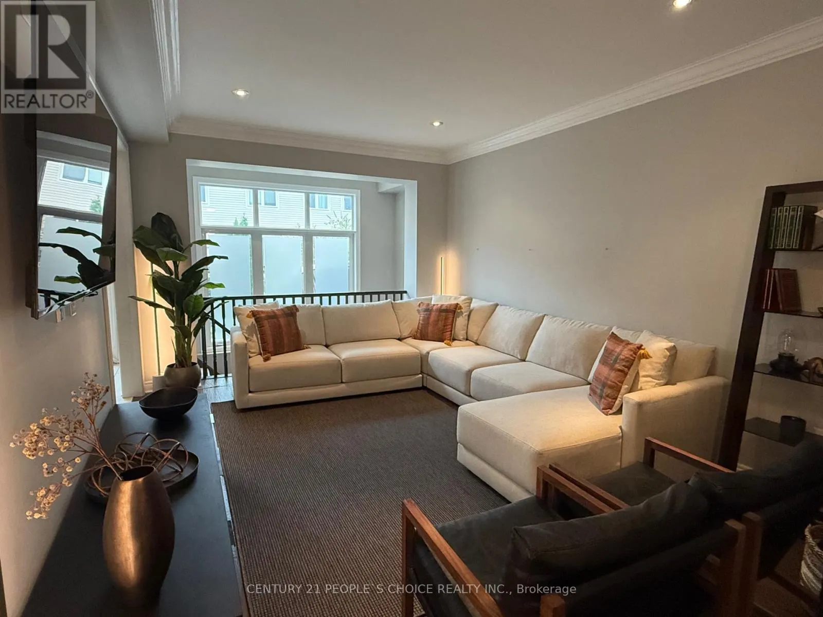 49 - 2019 TRAWDEN WAY