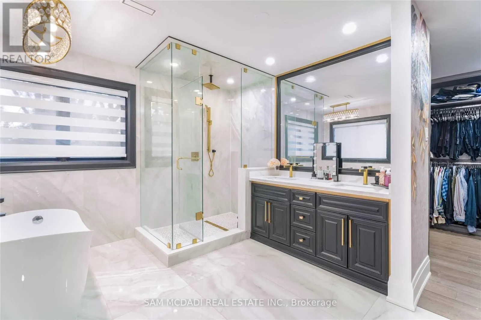 1540 MISSISSAUGA ROAD