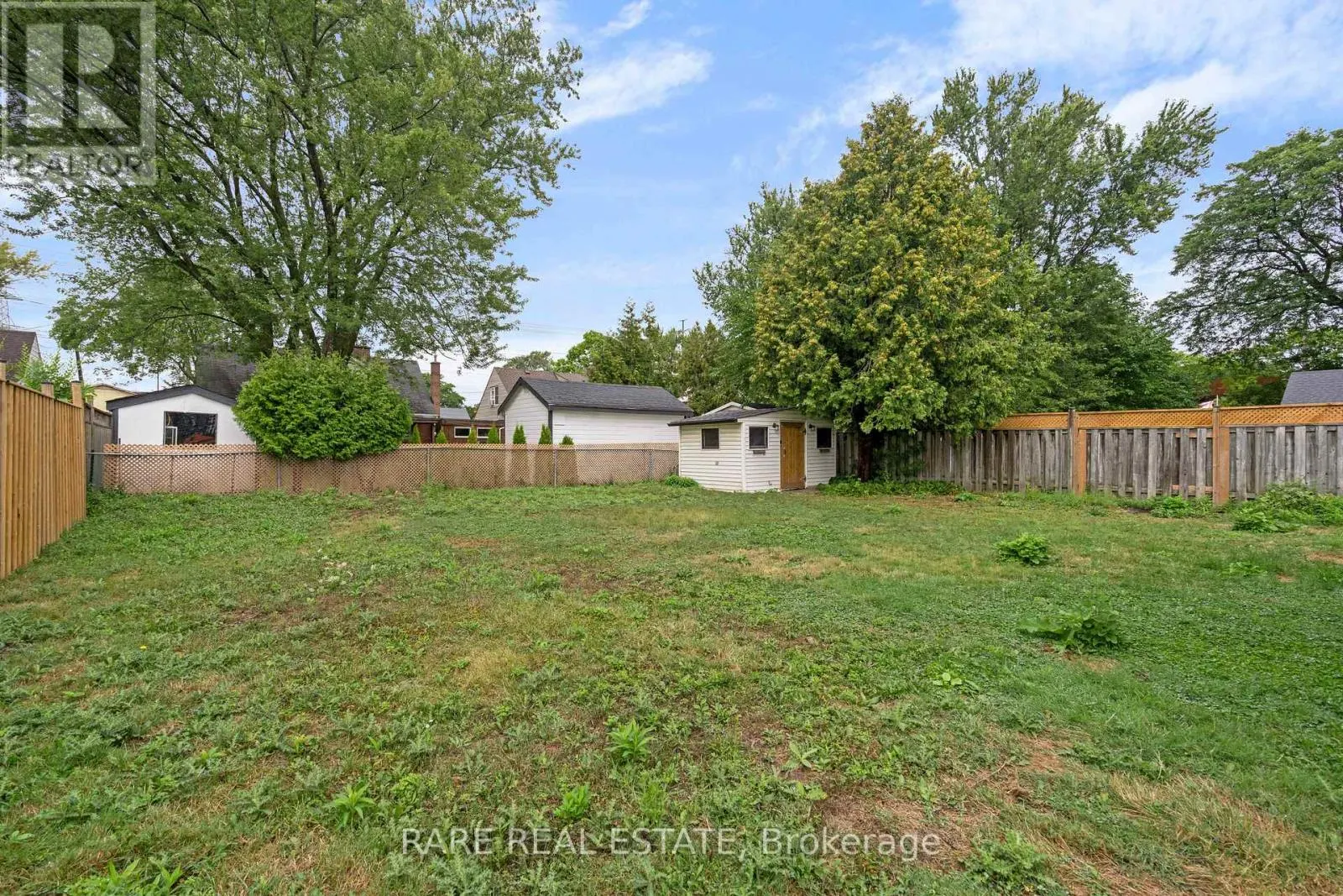 2073 LEIGHLAND ROAD