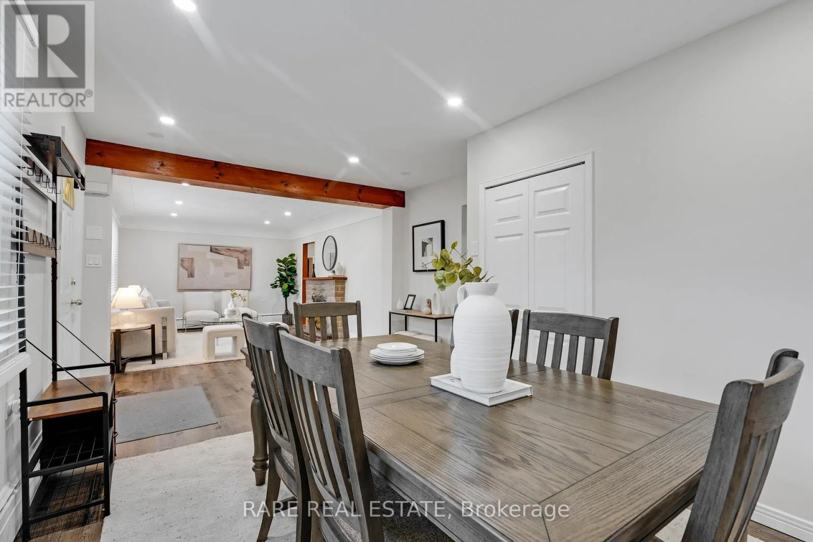 2073 LEIGHLAND ROAD