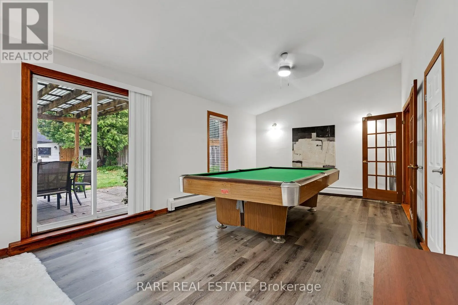 2073 LEIGHLAND ROAD