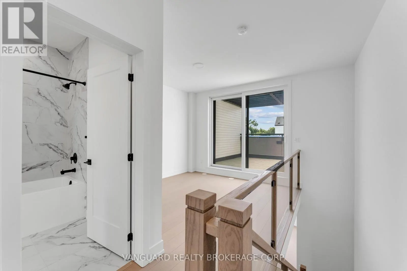 21 - 15 LOU PARSONS WAY