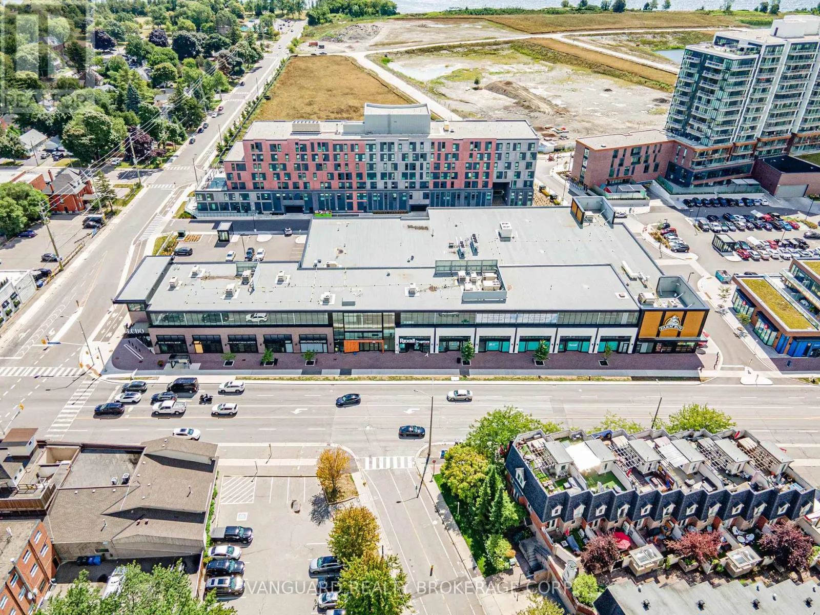 21 - 15 LOU PARSONS WAY