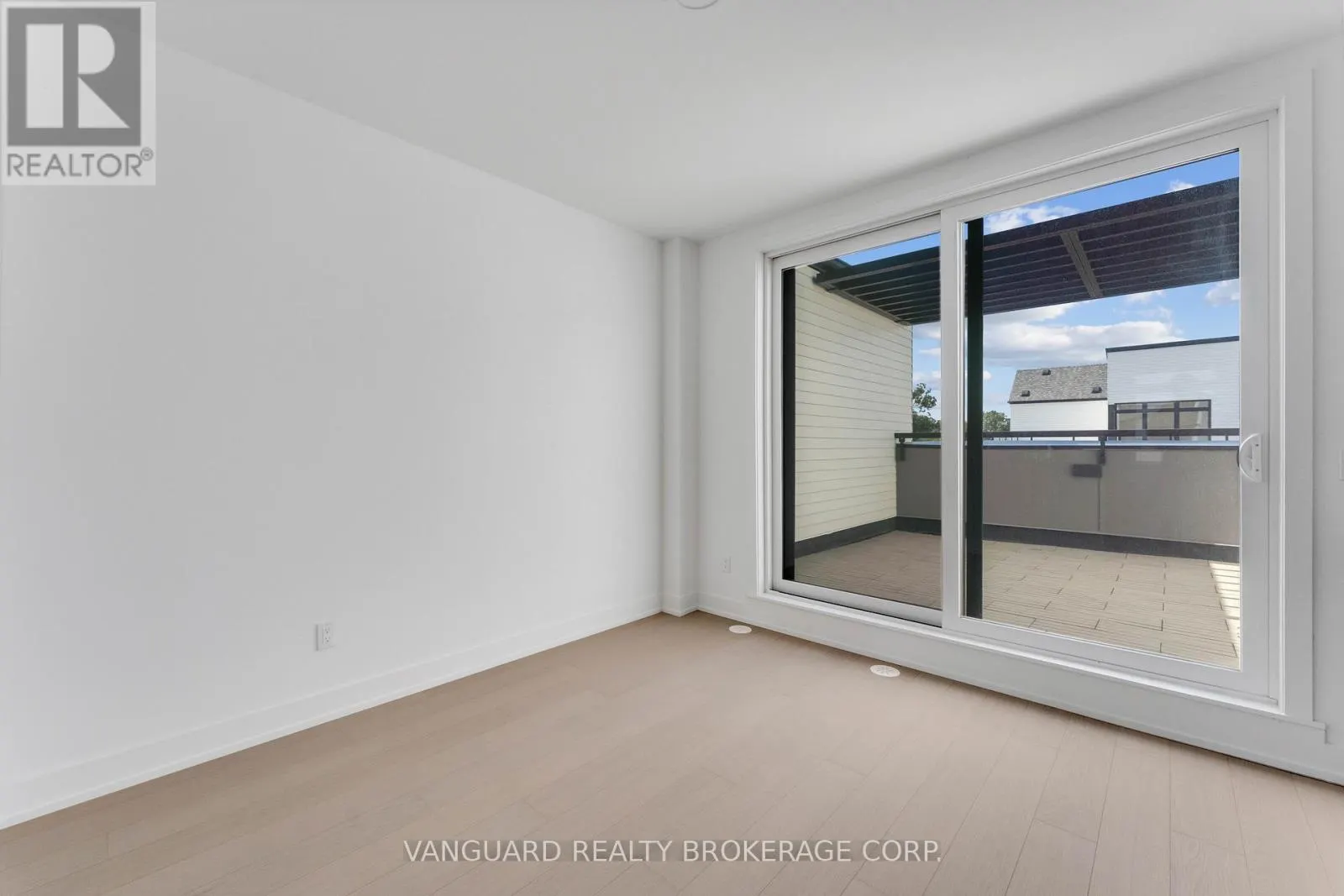 21 - 15 LOU PARSONS WAY