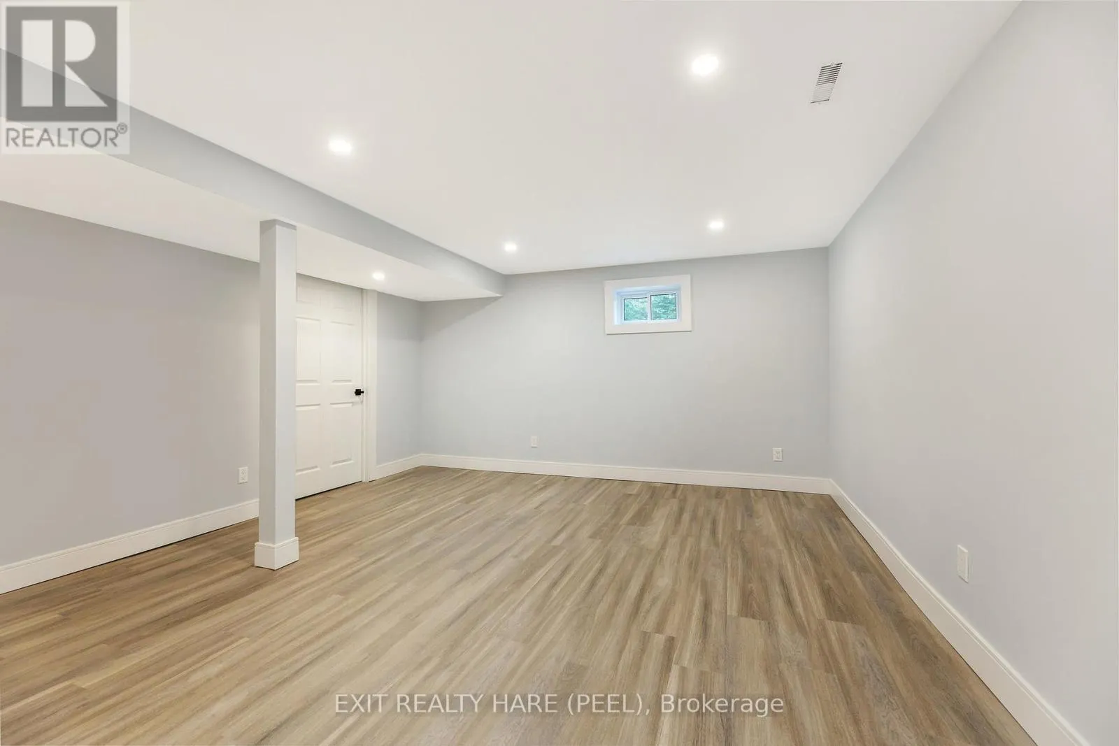 5 GARSIDE CRESCENT