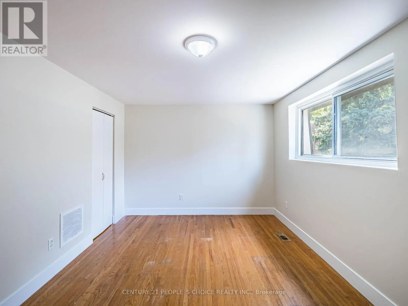 16 - 1720 ALBION ROAD